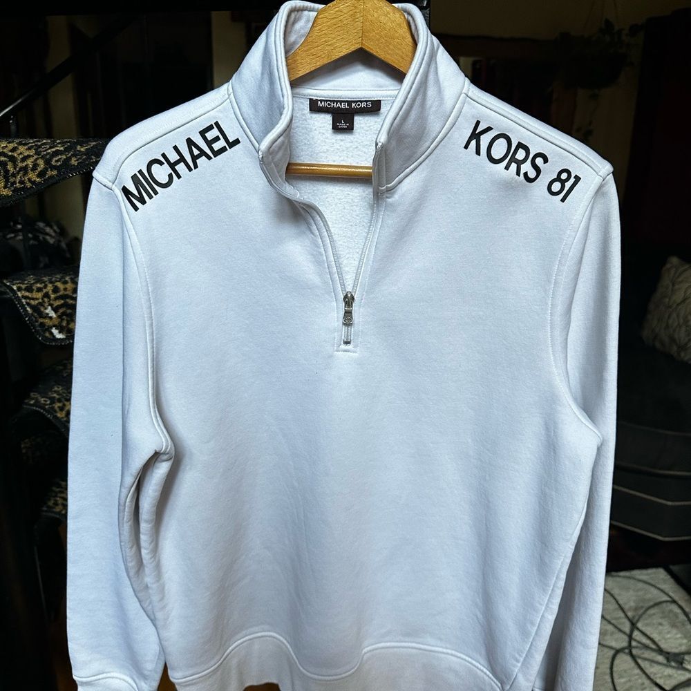 Michael Kors Classic White Pull Over - Picture 4 of 13